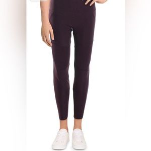 VOGO Athletica, All-Day Comfort, Yoga/Legging, Crop Pants, Size M